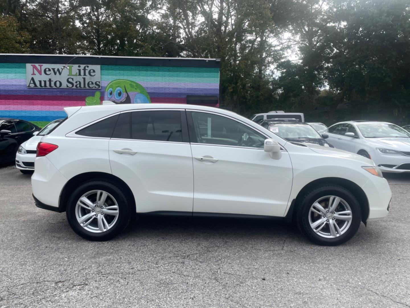 2013 WHITE ACURA RDX (5J8TB3H33DL) with an 3.5L engine, Automatic transmission, located at 5103 Dorchester Rd., Charleston, SC, 29418-5607, (843) 767-1122, 36.245171, -115.228050 - Certified One Owner Vehicle with Leather, Sunroof, CD/AUX/Sat, Hands-free Phone, Backup Camera, Dual Climate Control, Power Everything (windows, locks, seats, mirrors), Heated Seats, Push Button Start, Keyless Entry, Alloy Wheels. 146k miles Located at New Life Auto Sales! 2023 WINNER for Post & Co - Photo#7